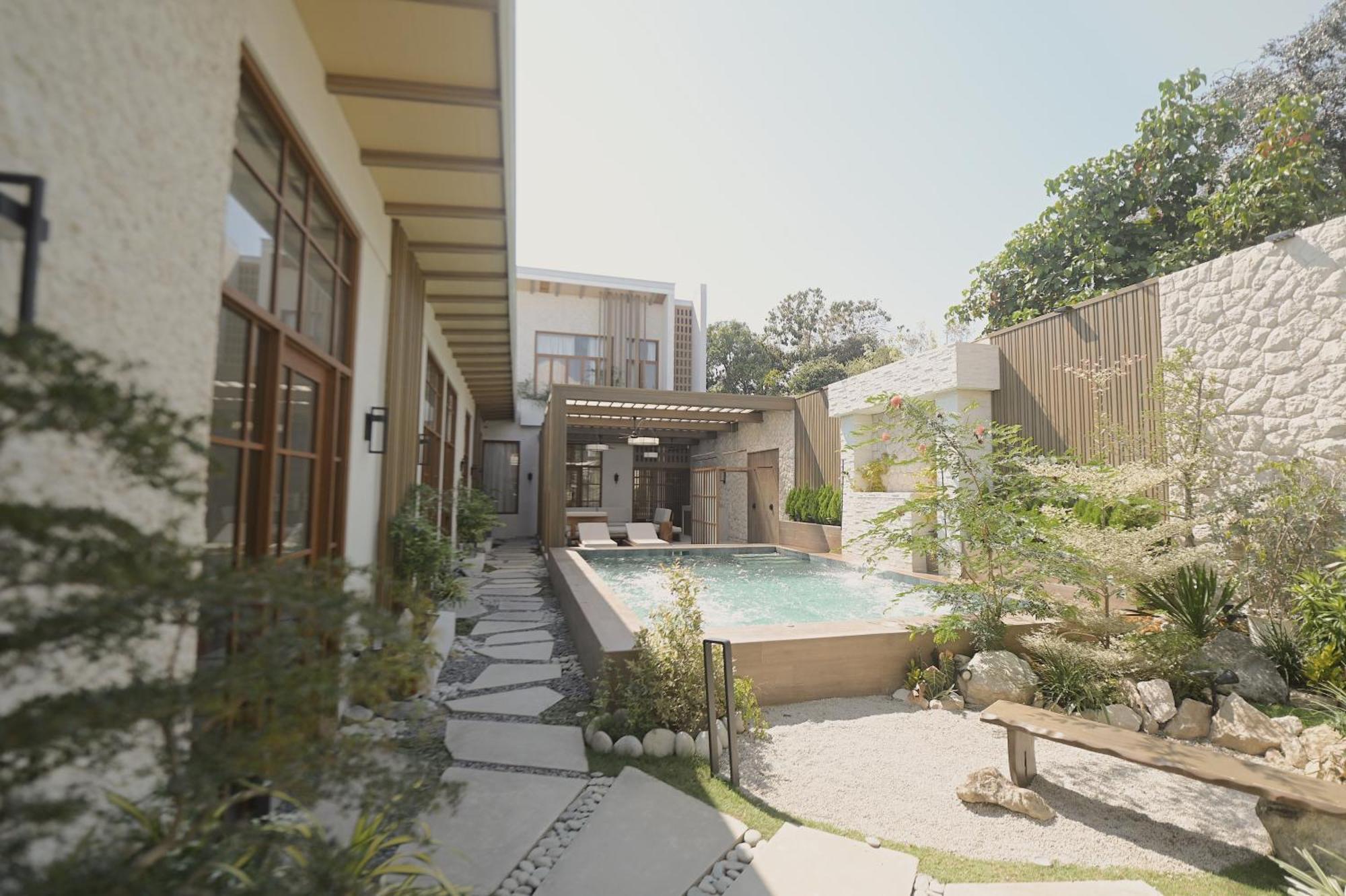 Ritz Villa Bauang Exterior photo